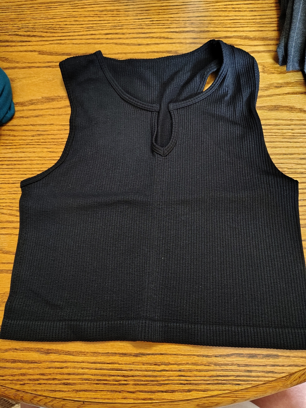 Gliks ribbed key hole spandex racer back crop tank